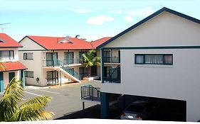 Academy At Botany Motor Inn